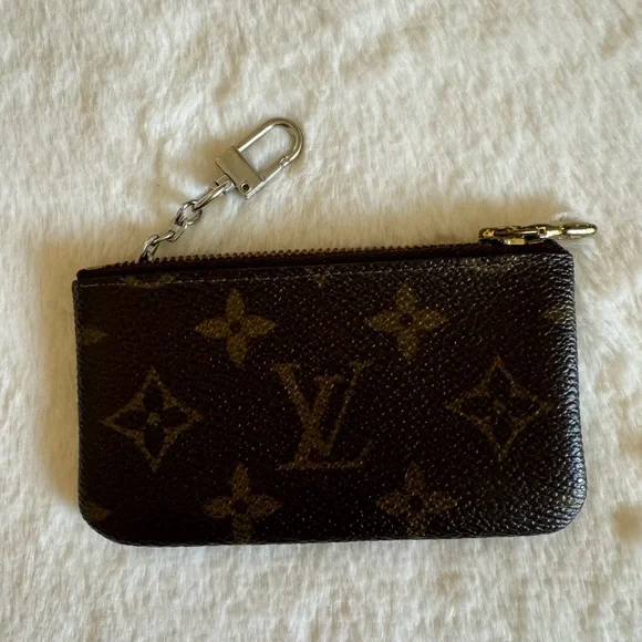 ❌❌SOLD❌❌100% Authentic Louis Vuitton Key Cles. - Picture 3 of 16